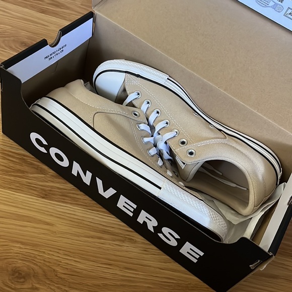 Unisex converse - Picture 3 of 4